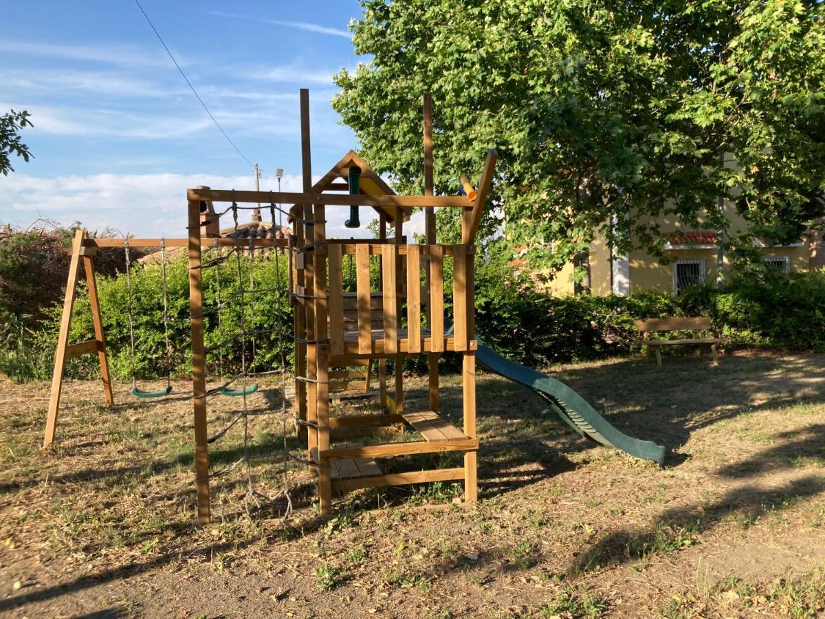 Agriturismo Tenuta Della Madama Venticano Exterior photo